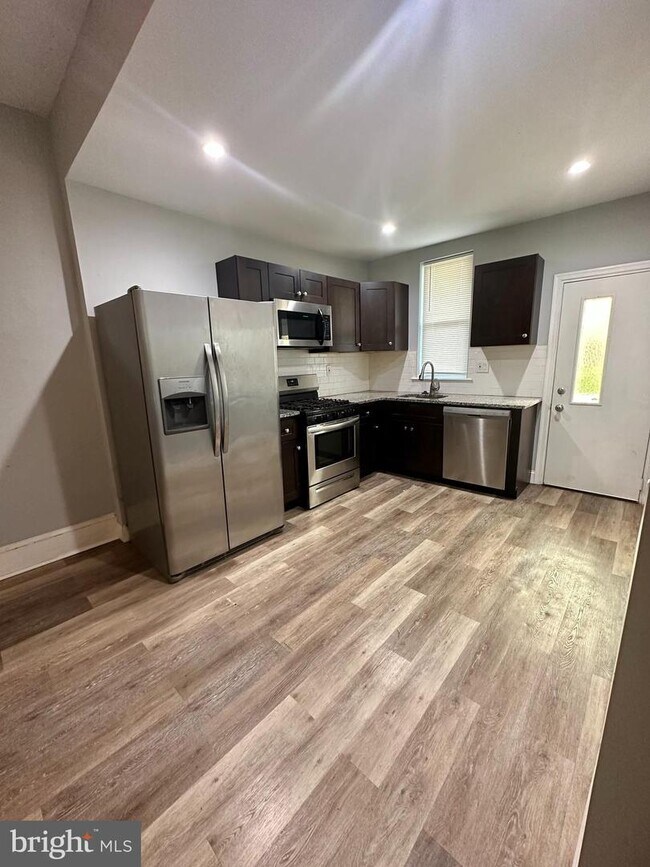 226 S Edgewood St photo'