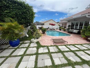 9588 Lake Serena Dr in Boca Raton, FL - Building Photo - Building Photo