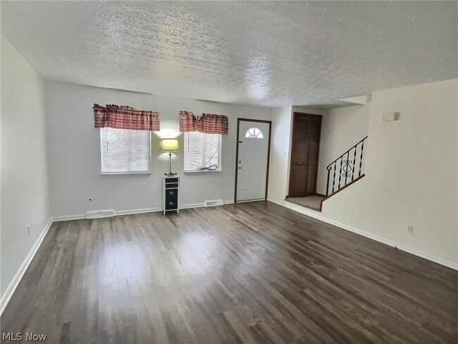 2566 Graham Rd in Stow, OH - Building Photo - Building Photo