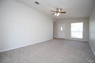 509 Wood Crest Way in Pensacola, FL - Building Photo - Building Photo
