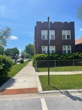 8434 S Cregier Ave, Unit 1N in Chicago, IL - Foto de edificio - Building Photo