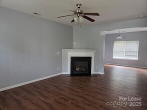 180 Flanders Dr in Mooresville, NC - Building Photo - Building Photo