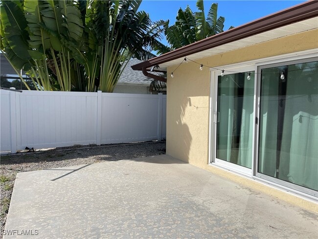 property at 556 99th Ave N