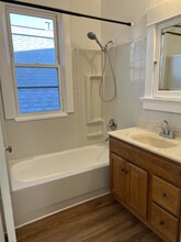 2605 S 28th St, Unit 2605 upper in Milwaukee, WI - Foto de edificio - Building Photo