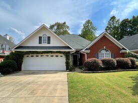 714 Berry Ln in Auburn, AL - Building Photo
