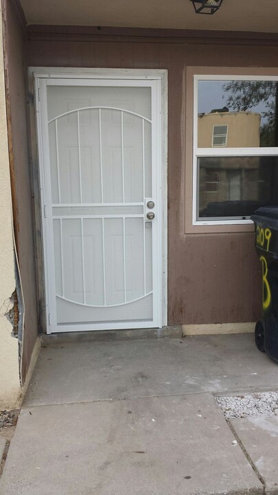209 Hanosh Ct SE in Albuquerque, NM - Building Photo