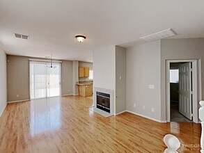 4207 English Walnut Ct in Las Vegas, NV - Building Photo - Building Photo