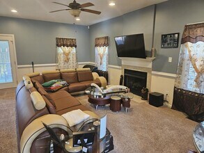 1516 Chadwick Shores Dr in Sneads Ferry, NC - Building Photo - Building Photo