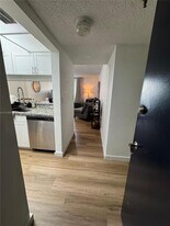 800 N Miami Ave in Miami, FL - Building Photo