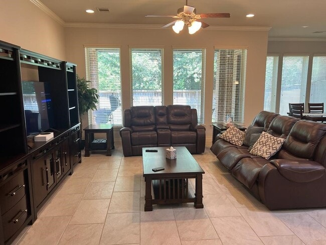 43 Daffodil Meadow Pl