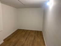 945 Brooks Ln photo'