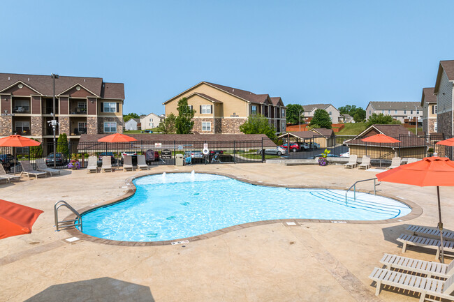 Heights at Delaware Ridge in Kansas City, KS - Foto de edificio - Building Photo