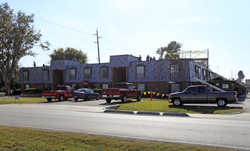 Wilshire Apartments in Houston, TX - Building Photo - Building Photo