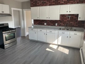 4 Church St in Lincoln, RI - Building Photo