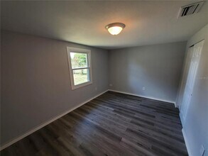 2170 Sylvester Rd in Lakeland, FL - Building Photo - Building Photo