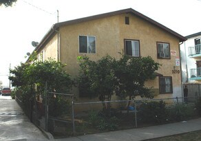 3210 Chapman St in Los Angeles, CA - Building Photo