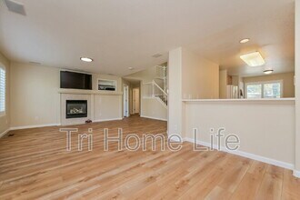 22137 E Irish Dr in Aurora, CO - Building Photo - Building Photo