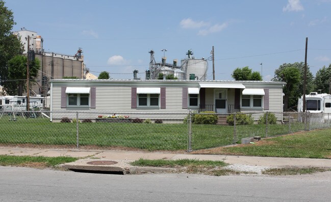 2518 Guinotte Ave in Kansas City, MO - Foto de edificio - Building Photo