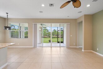 12054 SW Bennington Cir in Port St. Lucie, FL - Building Photo - Building Photo