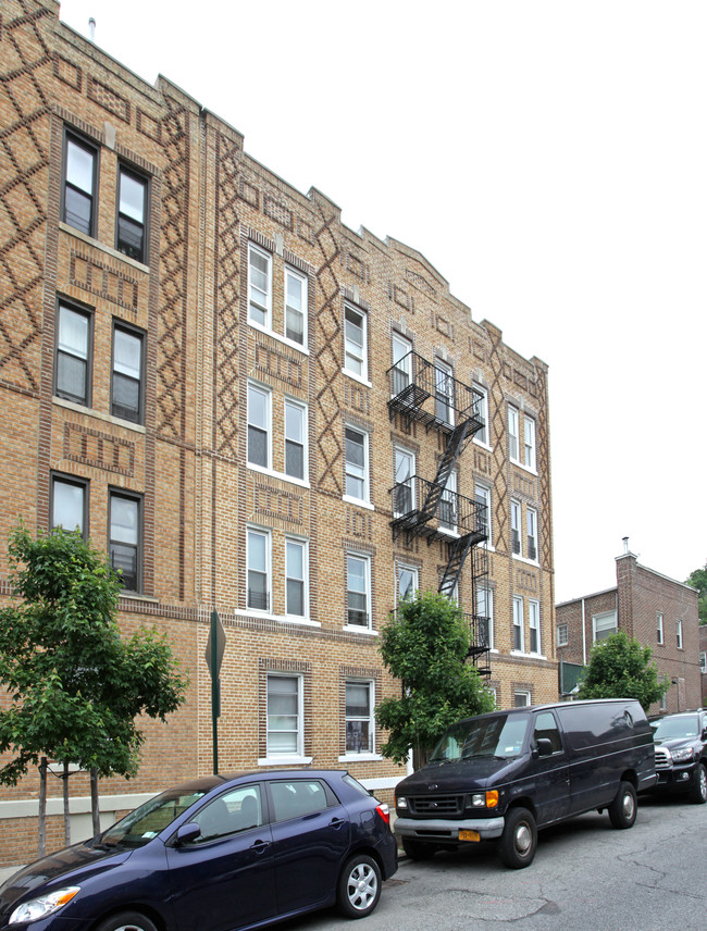 209 30th St in Brooklyn, NY - Foto de edificio - Building Photo