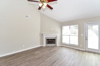 6667 Kentbrook Dr in Horn Lake, MS - Building Photo - Building Photo