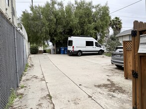 4228 Lockwood Ave in Los Angeles, CA - Building Photo - Building Photo