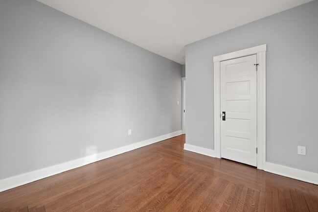 16 West Rd in Ellington, CT - Building Photo - Building Photo