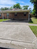 832 Holt Dr in Baton Rouge, LA - Building Photo