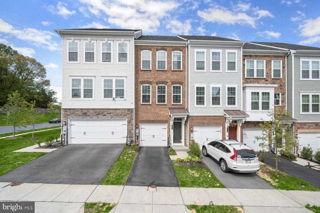 2612 Hardaway Cir in Severn, MD - Building Photo