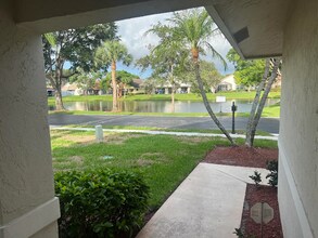 190 Temple Ave in Boynton Beach, FL - Foto de edificio - Building Photo