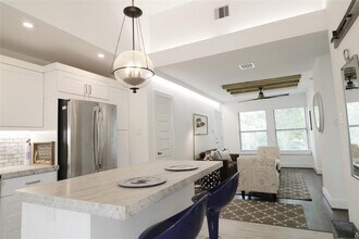 403 Avondale St-Unit -3.5 in Houston, TX - Building Photo - Building Photo