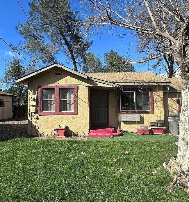 2220 El Reno Ln
