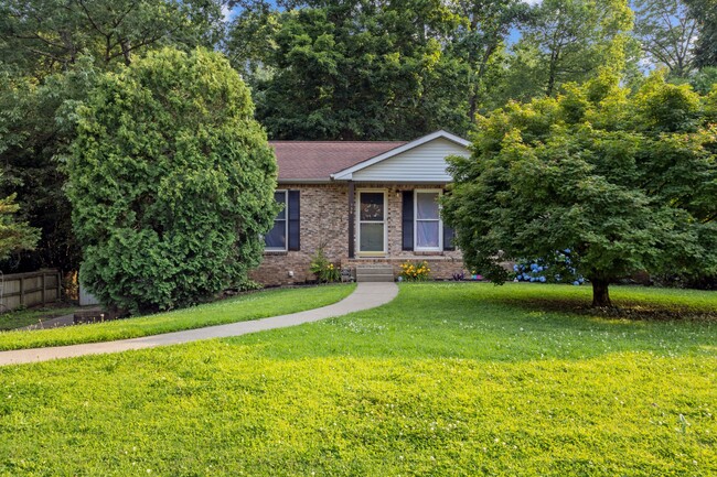 336 Andrew Dr in Clarksville, TN - Building Photo - Building Photo