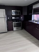11431 NW 35th St in Sunrise, FL - Building Photo - Building Photo
