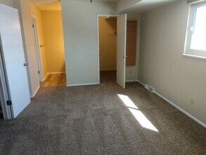 9168 E Nassau Ave in Denver, CO - Foto de edificio - Building Photo