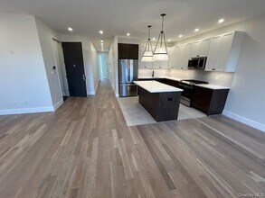 157 25th St-Unit -2 in Brooklyn, NY - Building Photo - Building Photo