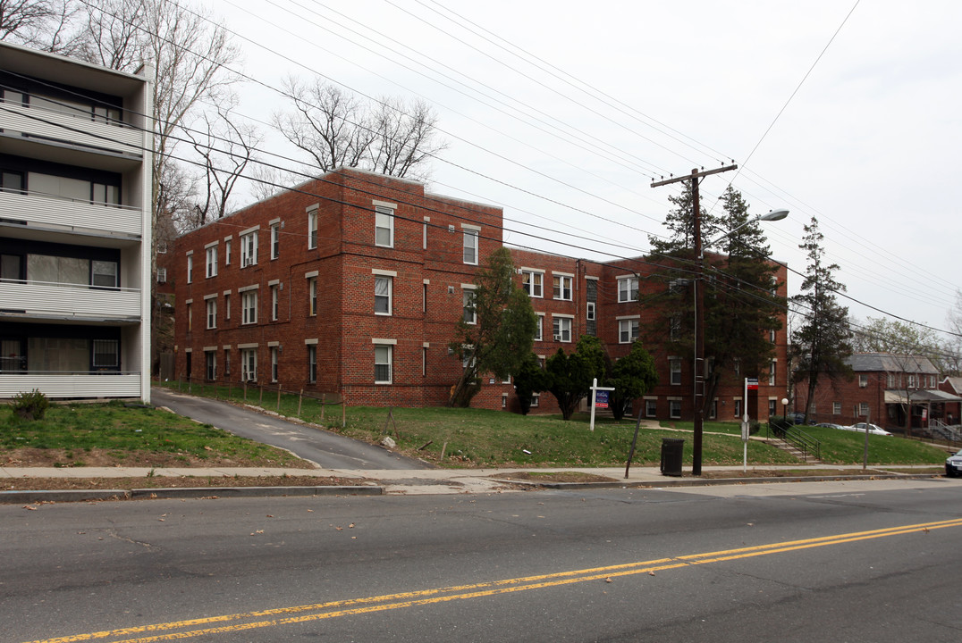 3984 Pennsylvania Ave SE in Washington, DC - Building Photo