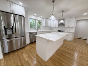 5 Middle St in Lexington, MA - Building Photo - Building Photo