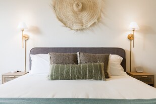 1715 East Autumn Sage Avenue in Fresno, CA - Building Photo