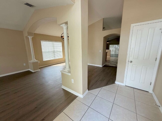 24317 Summer Wind Ct in Lutz, FL - Building Photo - Building Photo