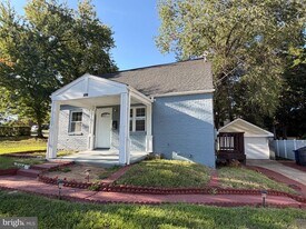 7124 Quincy Ave in Falls Church, VA - Building Photo
