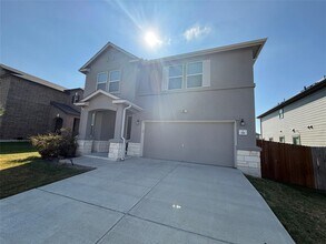 216 Bougainvillea Lp in Georgetown, TX - Building Photo - Building Photo