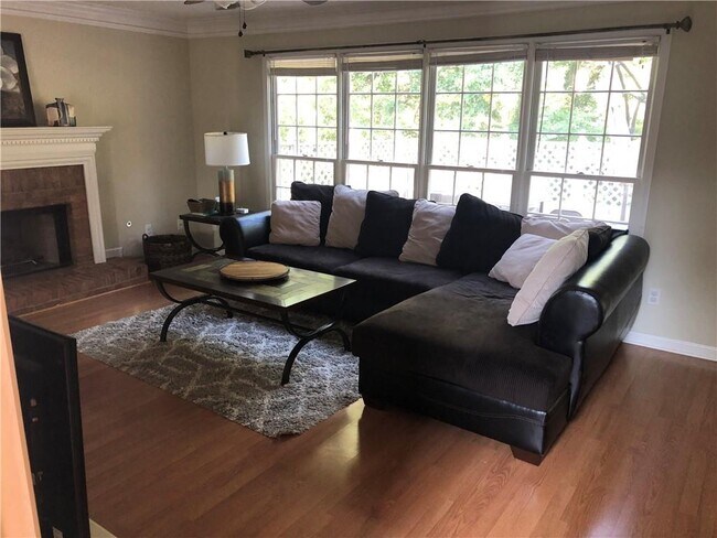 490 Sherman Oaks Way in Alpharetta, GA - Building Photo - Building Photo
