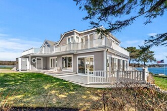 62 Crafts Rd in Gloucester, MA - Building Photo - Building Photo