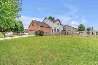 4301 Antiquity Ct in West Lafayette, IN - Building Photo - Building Photo
