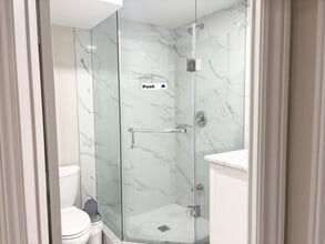 1080 Dream Crest Rd in Mississauga, ON - Building Photo - Building Photo