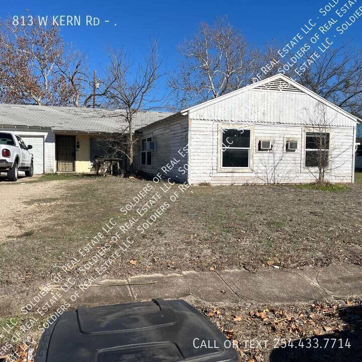 813 W Kern Rd in Killeen, TX - Building Photo