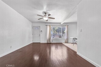 1401 E 118th St in Los Angeles, CA - Building Photo - Building Photo