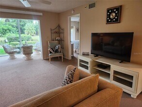 6713 Stone River Rd, Unit 104 in Bradenton, FL - Building Photo - Building Photo