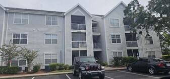 1226 Bermuda Lakes Ln in Kissimmee, FL - Building Photo